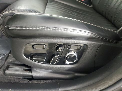 Used 2017 Genesis G90 3.3T Premium image 29