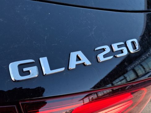 New 2025 Mercedes-Benz GLA 250 4MATIC image 23