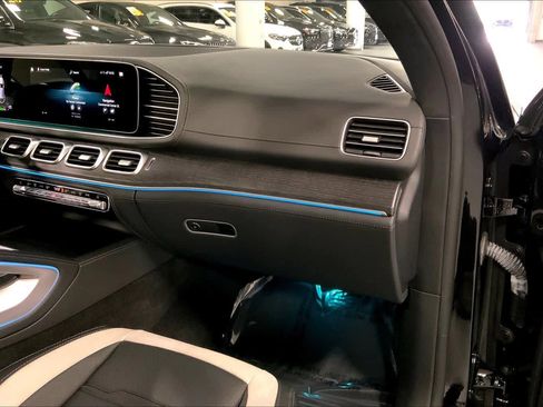 Certified 2022 Mercedes-Benz GLE 63 AMG S image 17