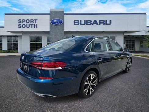 Used 2020 Volkswagen Passat 2.0T SEL image 3