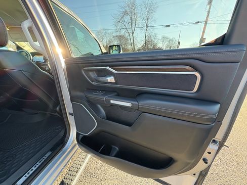 Used 2022 RAM 1500 Laramie image 32