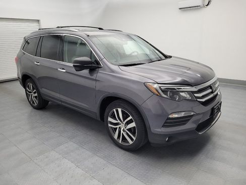 Used 2016 Honda Pilot Touring image 11