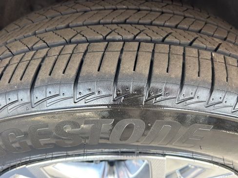 Used 2024 Toyota Sienna Platinum image 28