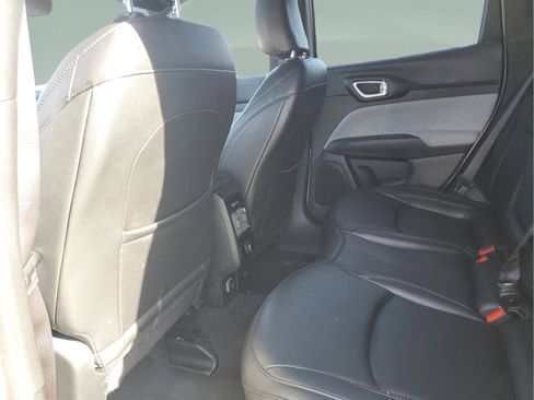 Certified 2024 Jeep Compass Latitude image 10