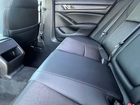 Used 2019 Honda Accord Sport image 27