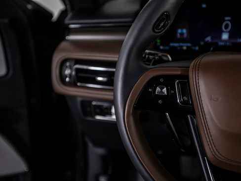 Used 2025 Lincoln Aviator Reserve w/ Equipment Group 201A image 36