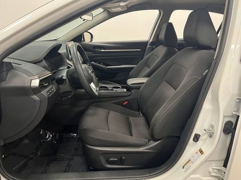 Used 2023 Nissan Altima 2.5 SV image 12