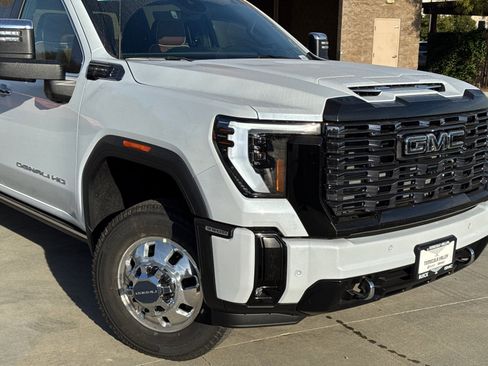 New 2026 GMC Sierra 3500 Denali Ultimate w/ LPO, Black Badging Package image 3