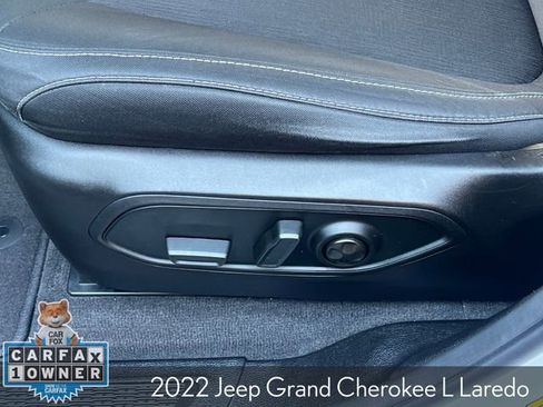 Used 2022 Jeep Grand Cherokee L Laredo w/ Luxury Tech Group I image 28