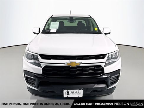 Used 2022 Chevrolet Colorado LT image 2