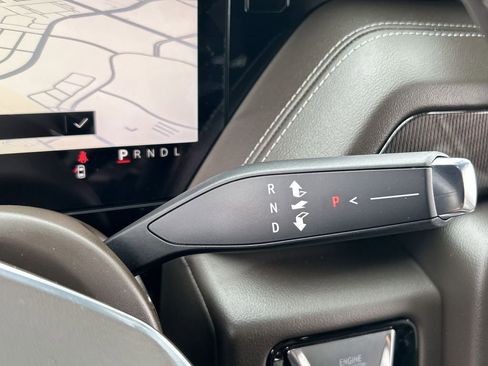 Used 2025 GMC Yukon Elevation image 16