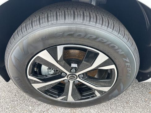 New 2026 Volvo XC60 B5 Core image 12