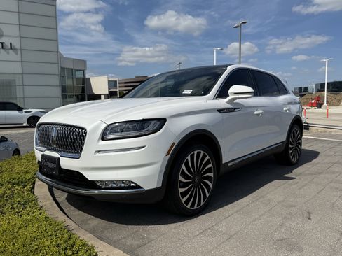 Used 2022 Lincoln Nautilus Black Label w/ Class II Trailer Tow Package image 3