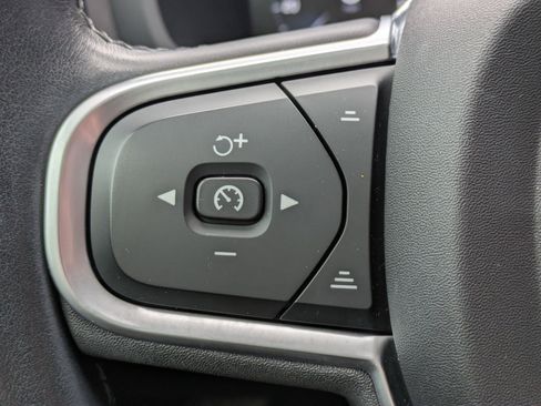 Used 2022 Volvo S60 B5 Momentum FWD image 13