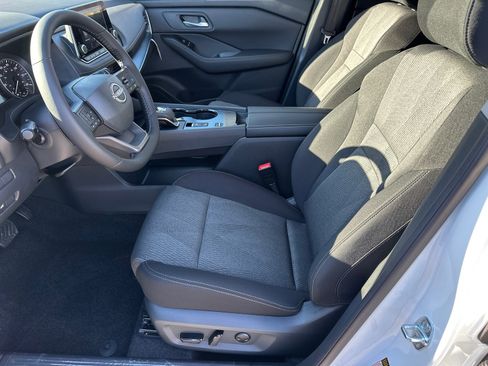 New 2026 Nissan Rogue SV image 9