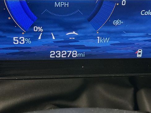 Used 2024 Chevrolet Blazer EV LT AWD/4WD image 19