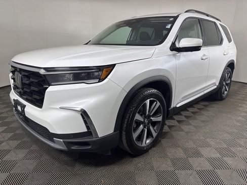 Used 2023 Honda Pilot Elite image 8