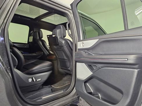 New 2025 Lincoln Navigator L Black Label image 13