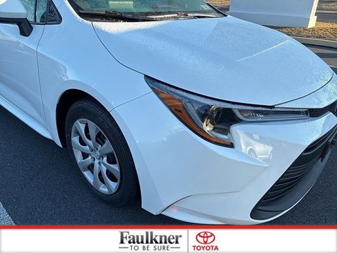Certified 2023 Toyota Corolla LE image 2