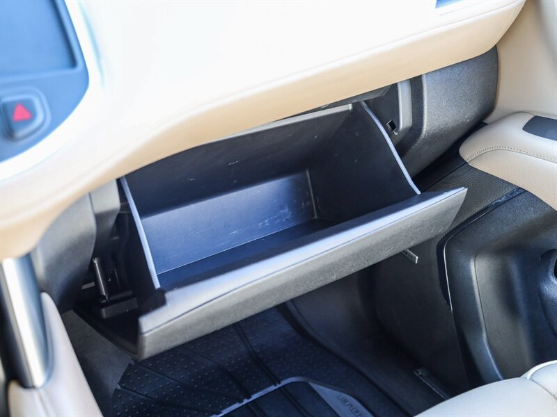 Used 2021 Chevrolet Tahoe Premier w/ Premium Package RWD image 35