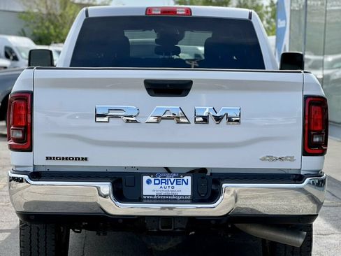 Used 2026 RAM 2500 Big Horn AWD/4WD image 4
