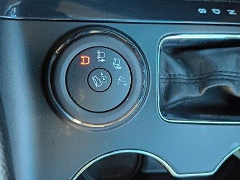 Used 2016 Ford Explorer XLT w/ Equipment Group 201A image 23