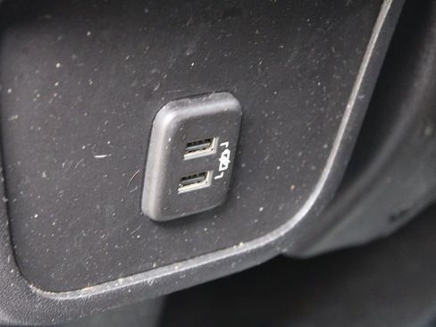 Used 2022 GMC Terrain SLE w/ Driver Convenience Package FWD image 27
