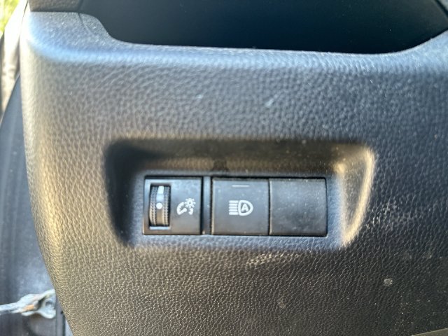 Used 2019 Toyota RAV4 LE AWD/4WD image 55