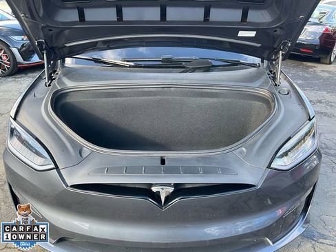 Used 2023 Tesla Model X Plaid image 11