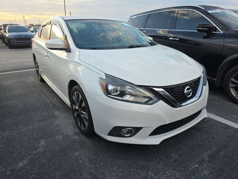 Used 2017 Nissan Sentra SR FWD image 4
