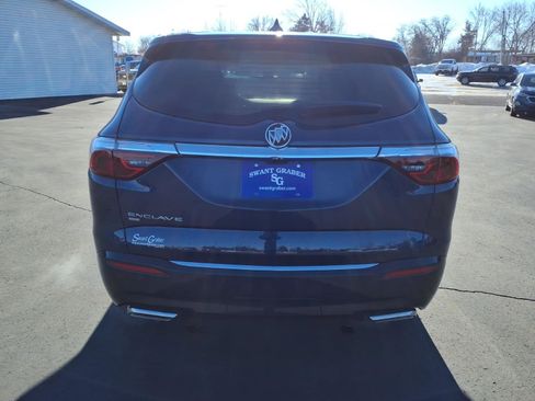 Used 2023 Buick Enclave Premium image 5