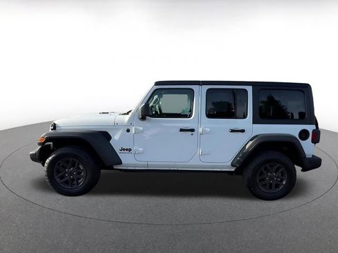 Used 2025 Jeep Wrangler Unlimited Sport AWD/4WD image 9