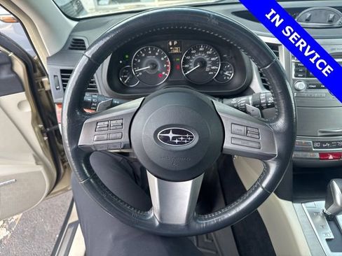Used 2010 Subaru Outback 2.5i Limited w/ Popular Equipment Group 2A image 5