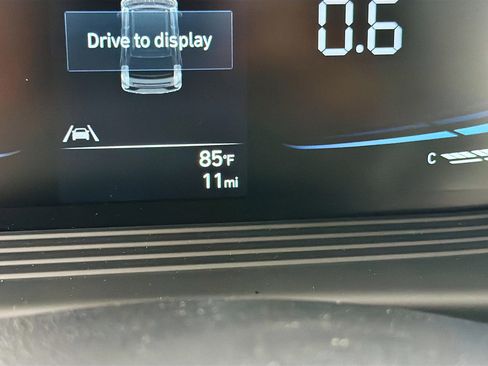 New 2026 Hyundai Venue SEL image 36