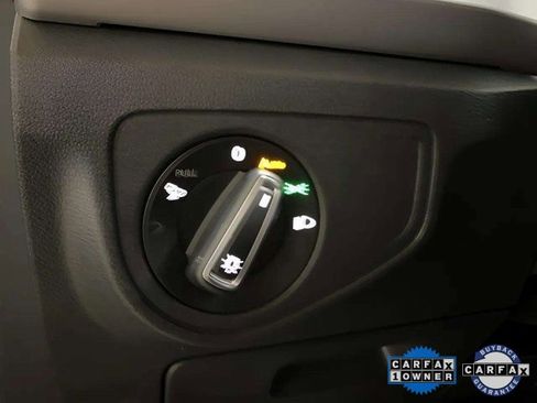 Used 2023 Volkswagen Atlas Cross Sport SE w/ Panoramic Sunroof Package image 35