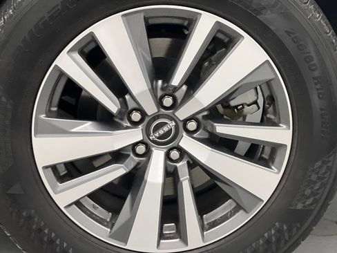 Used 2025 Nissan Pathfinder SL AWD/4WD image 77