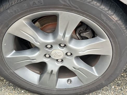 Used 2015 Toyota Sienna SE image 17