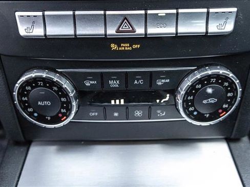 Used 2014 Mercedes-Benz C 300 Sport image 17