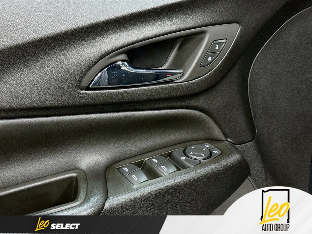 Used 2023 Chevrolet Equinox LT FWD image 20