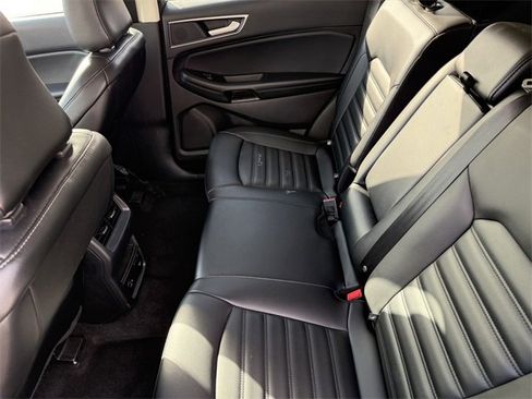 Used 2021 Ford Edge SEL w/ Convenience Package image 11