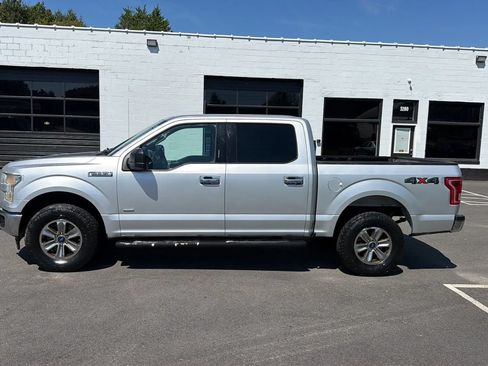 Used 2017 Ford F150 XLT AWD/4WD image 4