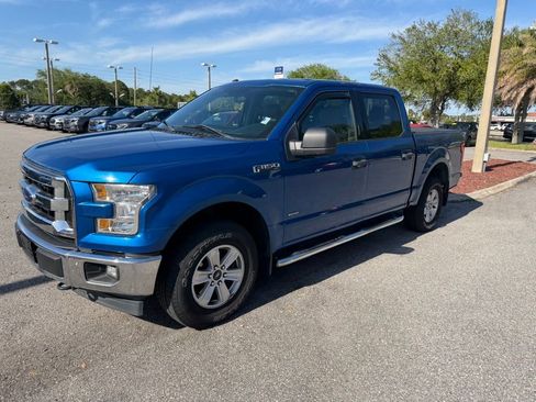 Used 2017 Ford F150 XLT AWD/4WD image 11