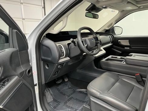 Used 2025 Ford Expedition Max Active AWD/4WD image 20