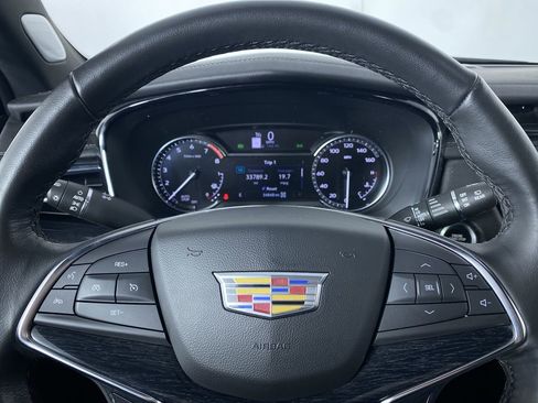 Certified 2023 Cadillac XT5 Premium Luxury image 3