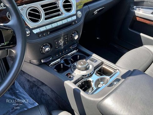 Used 2016 Rolls-Royce Ghost RWD image 16