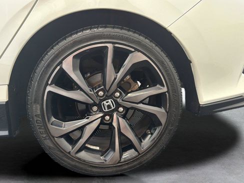 Used 2018 Honda Civic Sport image 25