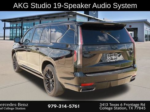Used 2022 Cadillac Escalade ESV Sport w/ Touring Package RWD image 8