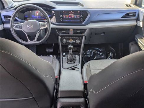 Used 2024 Volkswagen Taos SE image 18