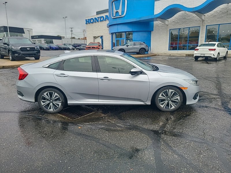 Used 2018 Honda Civic EX-T image 6