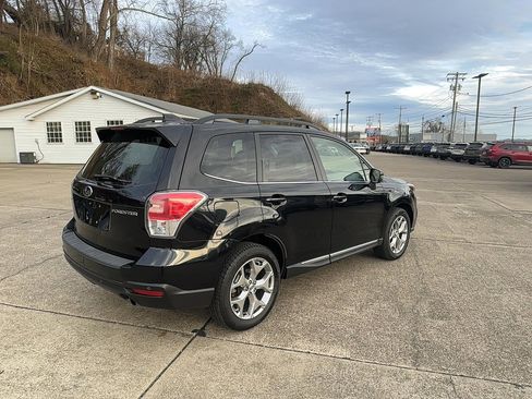 Used 2018 Subaru Forester 2.5i Touring w/ Popular Package #3B image 6